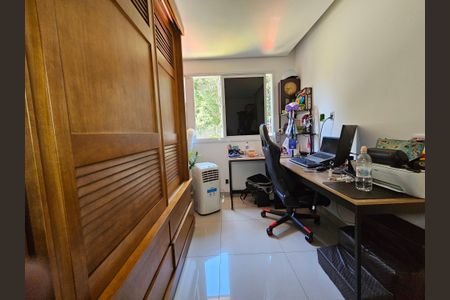 Casa de condomínio à venda com 157m², 3 quartos e 2 vagasQuarto 1