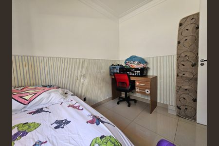 Casa de condomínio à venda com 157m², 3 quartos e 2 vagasQuarto 2