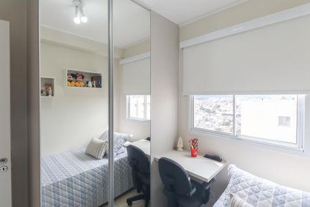 Quarto 2 de apartamento à venda com 2 quartos, 32m² em Parque Vitoria, São Paulo