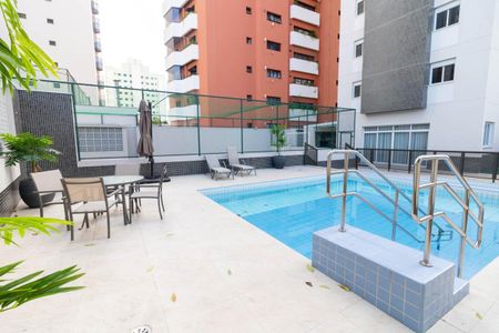 Apartamento à venda com 67m², 2 quartos e 2 vagas Apartamento à venda com 67m², 2 quartos e 2 vagasÁrea comum - Piscina