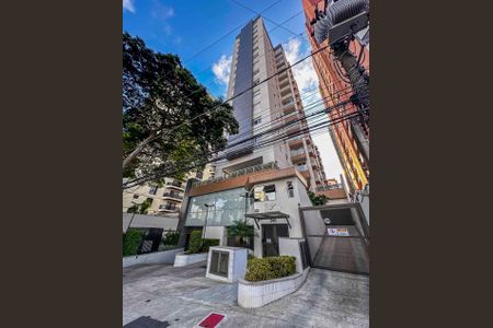 Apartamento à venda com 67m², 2 quartos e 2 vagas Apartamento à venda com 67m², 2 quartos e 2 vagasFachada e portaria