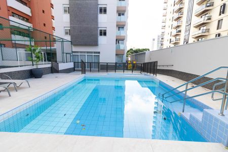 Apartamento à venda com 67m², 2 quartos e 2 vagas Apartamento à venda com 67m², 2 quartos e 2 vagasÁrea comum - Piscina