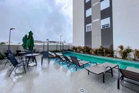 Apartamento para alugar com 39m², 2 quartos e sem vagaÁrea comum - Piscina