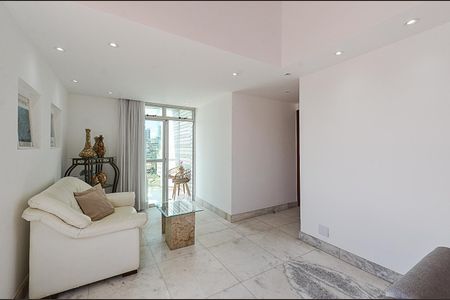 Apartamento à venda com 267m², 4 quartos e 4 vagasSala Ambientes