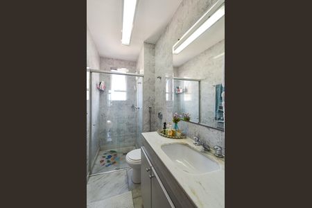 Apartamento à venda com 267m², 4 quartos e 4 vagasBanheiro Social