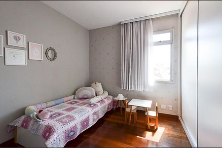 Apartamento à venda com 267m², 4 quartos e 4 vagasQuarto 1