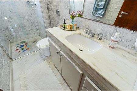 Apartamento à venda com 267m², 4 quartos e 4 vagasBanheiro Social