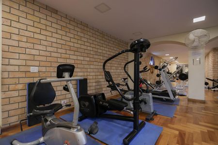Apartamento à venda com 80m², 3 quartos e 2 vagas Apartamento à venda com 80m², 3 quartos e 2 vagasÁrea comum - Academia