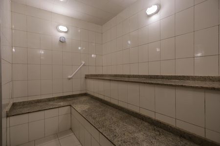 Apartamento à venda com 80m², 3 quartos e 2 vagas Apartamento à venda com 80m², 3 quartos e 2 vagasÁrea comum - Sauna úmida