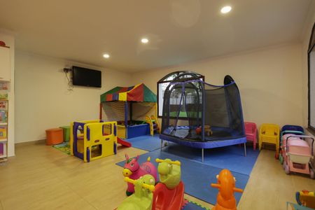 Apartamento à venda com 80m², 3 quartos e 2 vagas Apartamento à venda com 80m², 3 quartos e 2 vagasÁrea comum - Brinquedoteca