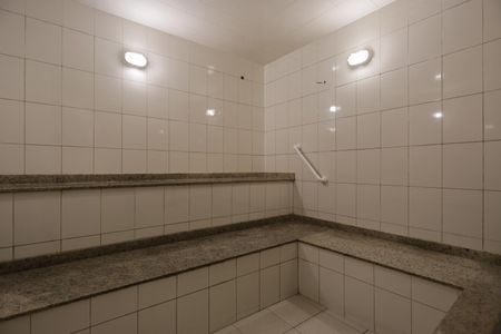 Apartamento à venda com 80m², 3 quartos e 2 vagas Apartamento à venda com 80m², 3 quartos e 2 vagasÁrea comum - Sauna úmida