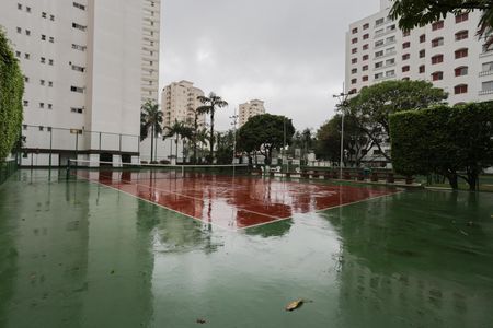 Apartamento à venda com 80m², 3 quartos e 2 vagas Apartamento à venda com 80m², 3 quartos e 2 vagasÁrea comum - Quadra de tênis