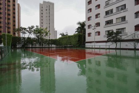 Apartamento à venda com 80m², 3 quartos e 2 vagas Apartamento à venda com 80m², 3 quartos e 2 vagasÁrea comum - Quadra de tênis