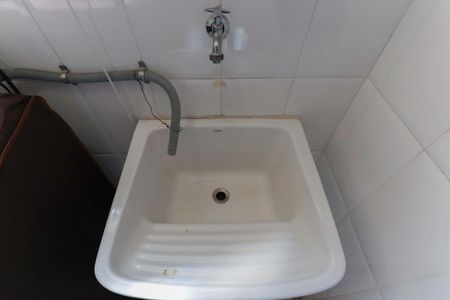 Apartamento à venda com 80m², 3 quartos e 2 vagas Apartamento à venda com 80m², 3 quartos e 2 vagasÁrea de serviço