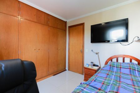 Apartamento à venda com 80m², 3 quartos e 2 vagas Apartamento à venda com 80m², 3 quartos e 2 vagasQuarto 2