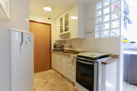 Apartamento à venda com 80m², 3 quartos e 2 vagas Apartamento à venda com 80m², 3 quartos e 2 vagasCozinha