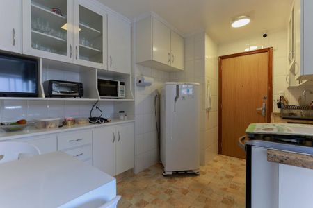 Apartamento à venda com 80m², 3 quartos e 2 vagas Apartamento à venda com 80m², 3 quartos e 2 vagasCozinha