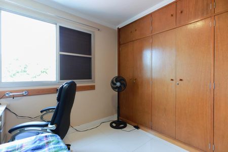 Apartamento à venda com 80m², 3 quartos e 2 vagas Apartamento à venda com 80m², 3 quartos e 2 vagasQuarto 2