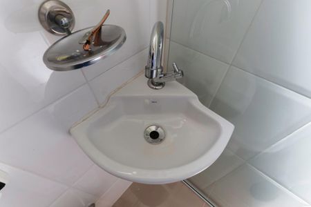 Apartamento à venda com 80m², 3 quartos e 2 vagas Apartamento à venda com 80m², 3 quartos e 2 vagasBanheiro de serviço