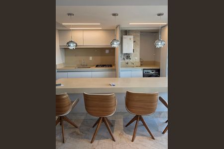 Apartamento para alugar com 76m², 2 quartos e 2 vagasCozinha