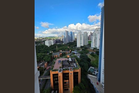 Apartamento para alugar com 76m², 2 quartos e 2 vagasVista da sacada