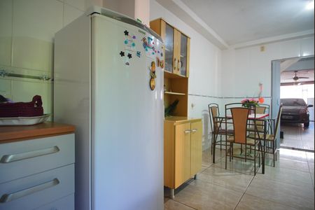 Casa à venda com 168m², 3 quartos e 2 vagasCozinha