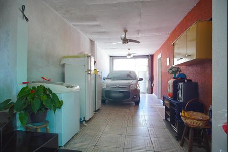 Casa à venda com 168m², 3 quartos e 2 vagasGaragem e Área de Serviço