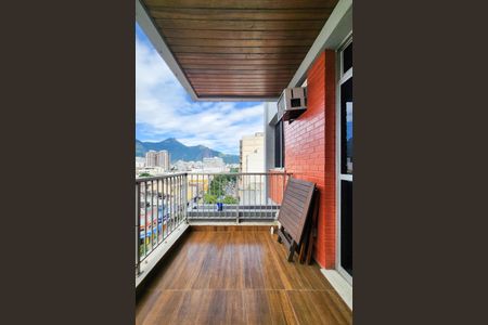 Varanda  de apartamento à venda com 2 quartos, 64m² em Vila Isabel, Rio de Janeiro