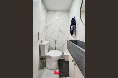 Apartamento à venda com 64m², 2 quartos e 1 vagaBanheiro Social 