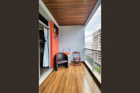 Apartamento à venda com 64m², 2 quartos e 1 vagaVaranda 