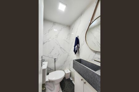 Apartamento à venda com 64m², 2 quartos e 1 vagaBanheiro Social 