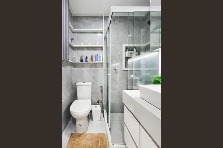 Apartamento à venda com 64m², 2 quartos e 1 vagaBanheiro da Suíte 