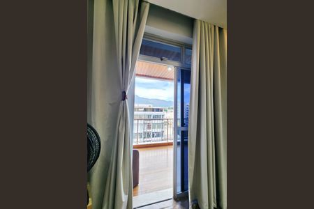 Apartamento à venda com 64m², 2 quartos e 1 vagaVaranda 