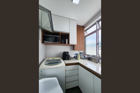 Apartamento à venda com 64m², 2 quartos e 1 vagaÁrea de Serviço 