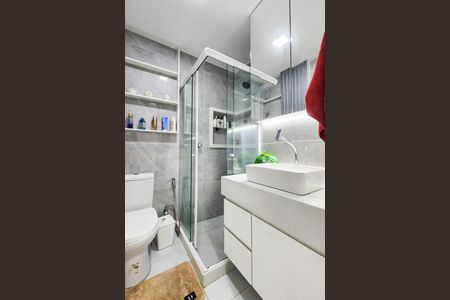 Apartamento à venda com 64m², 2 quartos e 1 vagaBanheiro da Suíte 
