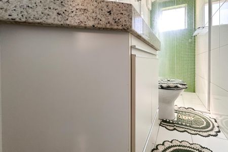 Apartamento à venda com 66m², 2 quartos e 1 vagaBanheiro Social