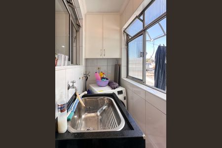 Apartamento à venda com 66m², 2 quartos e 1 vagaÁrea de Serviço