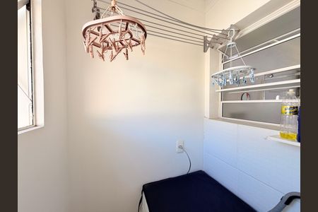 Apartamento à venda com 60m², 2 quartos e 1 vagaÁrea de Serviço