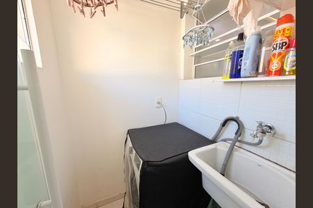 Apartamento à venda com 60m², 2 quartos e 1 vagaÁrea de Serviço