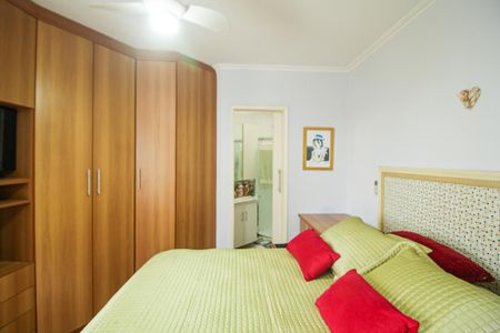 Apartamento à venda com 124m², 2 quartos e 4 vagas Apartamento à venda com 124m², 2 quartos e 4 vagasQuarto Suíte