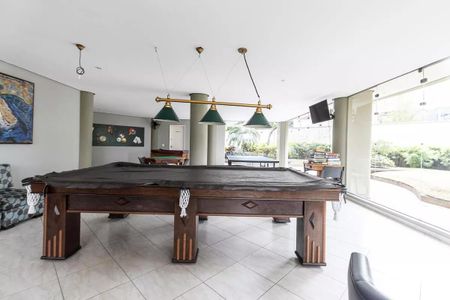 Apartamento à venda com 124m², 2 quartos e 4 vagas Apartamento à venda com 124m², 2 quartos e 4 vagasSalão de jogos
