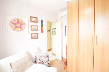 Apartamento à venda com 124m², 2 quartos e 4 vagas Apartamento à venda com 124m², 2 quartos e 4 vagasQuarto 2