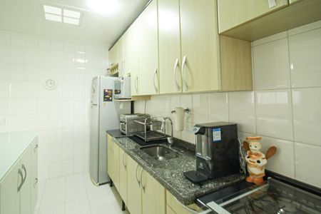 Apartamento à venda com 124m², 2 quartos e 4 vagas Apartamento à venda com 124m², 2 quartos e 4 vagasCozinha