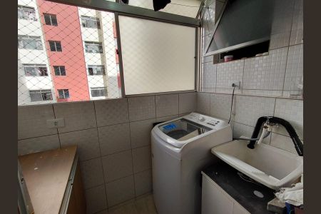 Apartamento à venda com 68m², 3 quartos e 1 vagaÁrea de Serviço