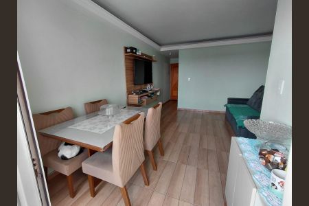 Sala de apartamento à venda com 3 quartos, 68m² em Jardim do Estádio, Santo André