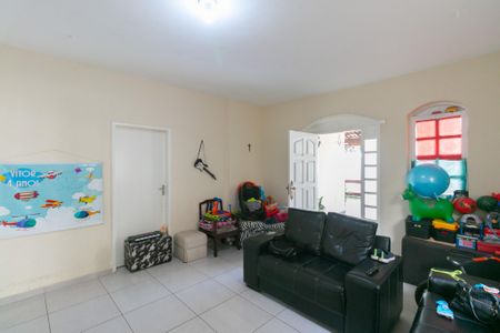 Casa à venda com 3 quartos, 360m² em Santa Rosa, Belo Horizonte