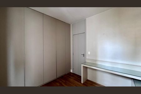 Apartamento à venda com 105m², 3 quartos e 2 vagasquarto 
