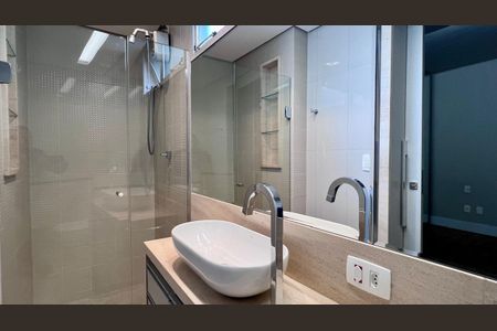 Apartamento à venda com 105m², 3 quartos e 2 vagasbanho