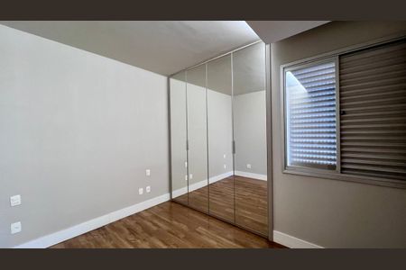 Apartamento à venda com 105m², 3 quartos e 2 vagasquarto 