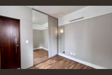 Apartamento à venda com 105m², 3 quartos e 2 vagasquarto 